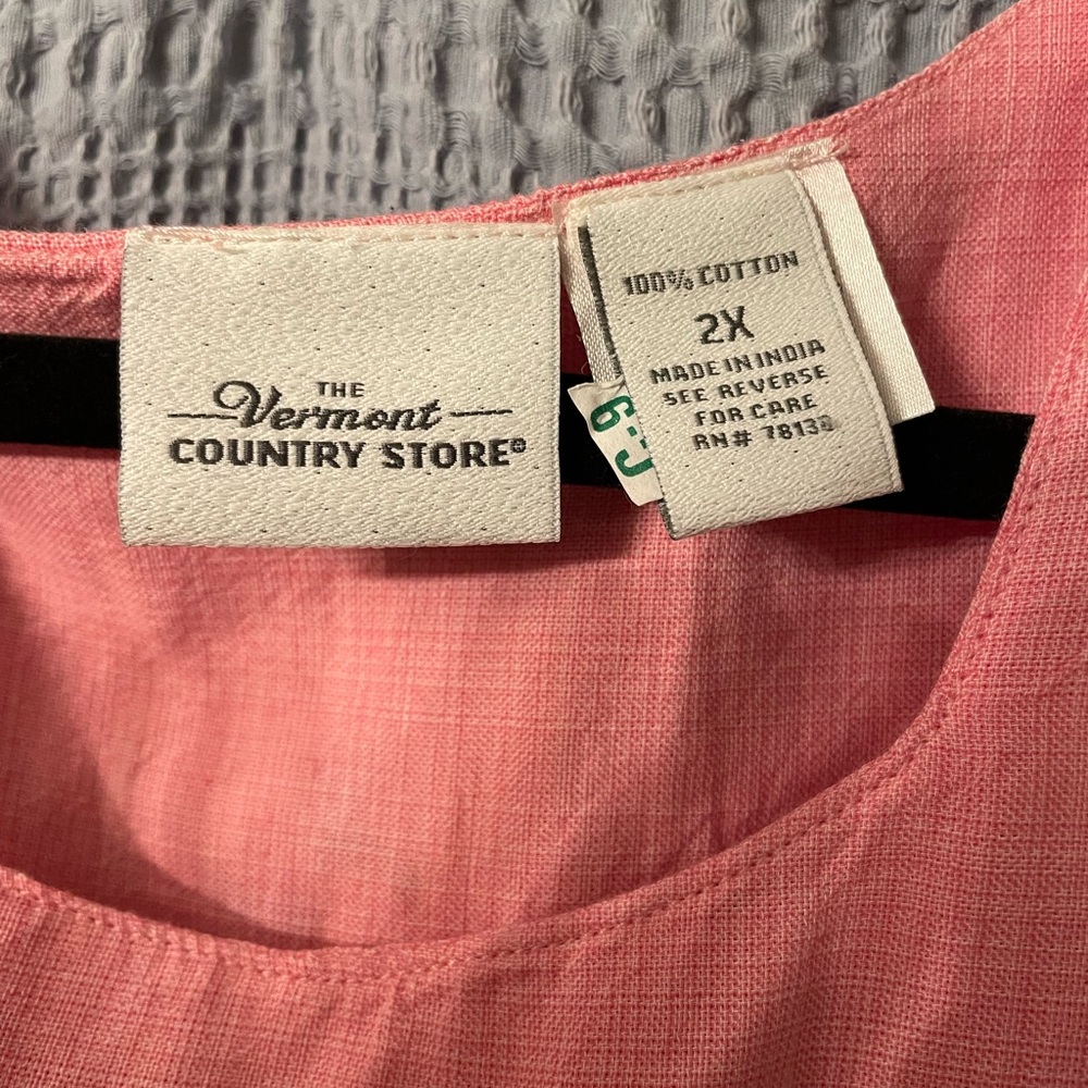 NWOT The Vermont Country Store Pink 100% cotton blouse with embroidery detail - Picture 3 of 6